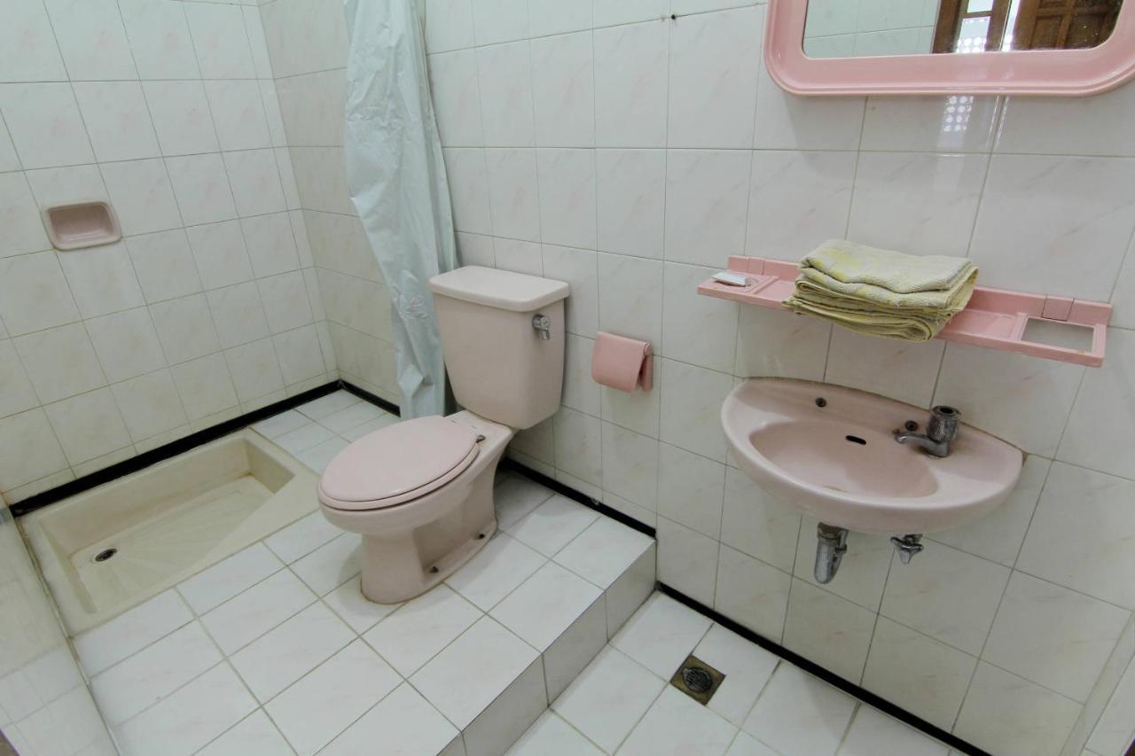 Hotel Fevytra Syariah Jogyakarta Zewnętrze zdjęcie